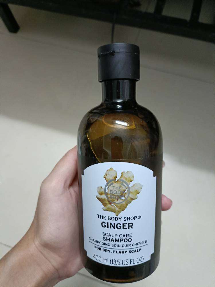 Dầu Gội Xả Gừng The Body Shop Ginger Anti-Dandruff 250ml - Giải Pháp Ngăn Gàu, Làm Sạch Và Dưỡng Ẩm Tóc Từ Tinh Dầu Gừng Sri Lanka