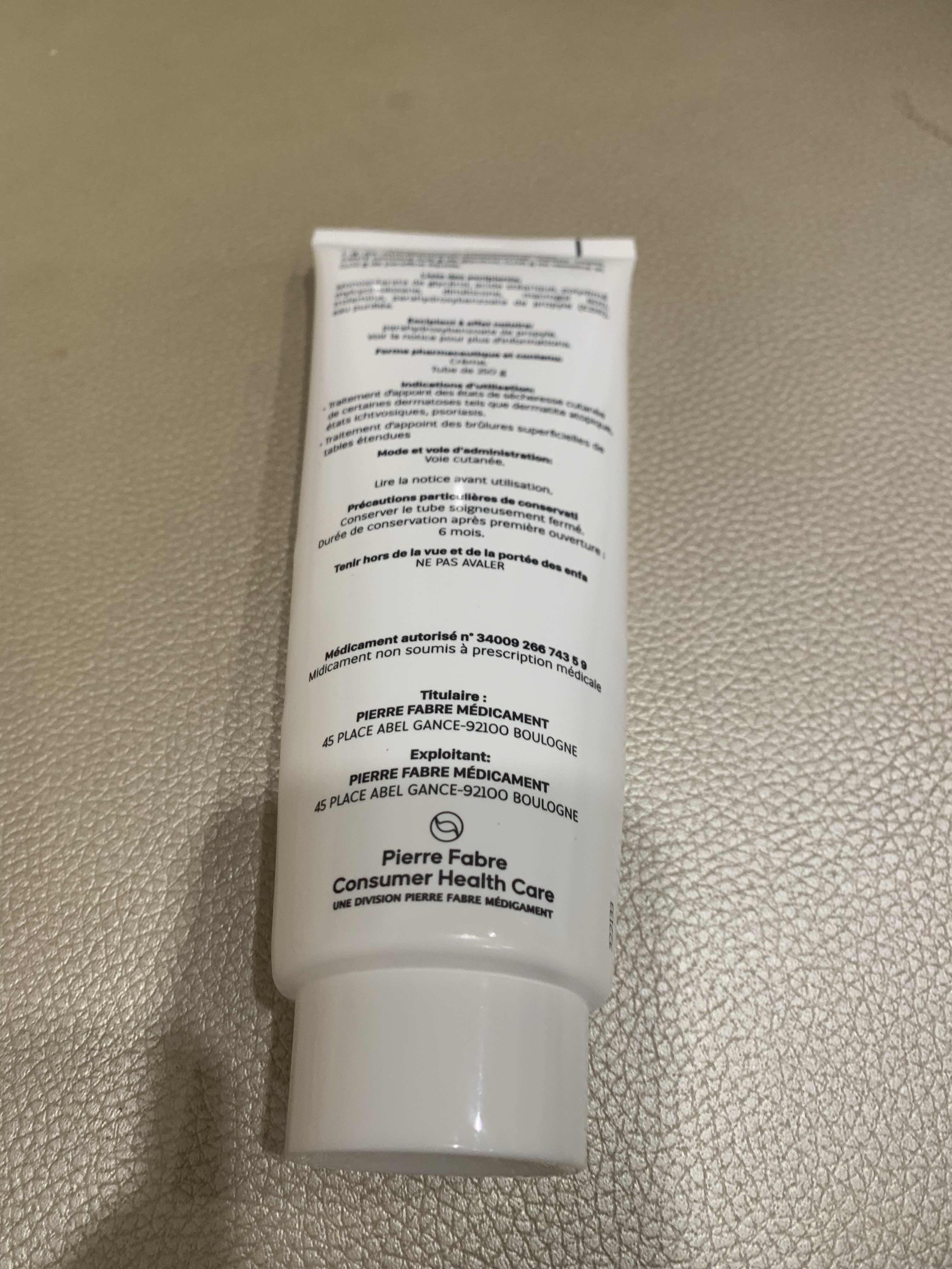 Kem dưỡng ẩm, giảm nẻ, chàm da Glycerol 250g nội địa Pháp