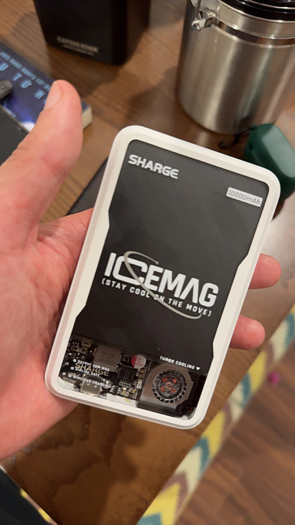 Pin sạc dự phòng từ tính Sharge ICEMAG 10000mAh - Sạc không dây & có dây, quạt tản nhiệt, đèn LED RGB, hoàn hảo cho iPhone 12 Series trở lên