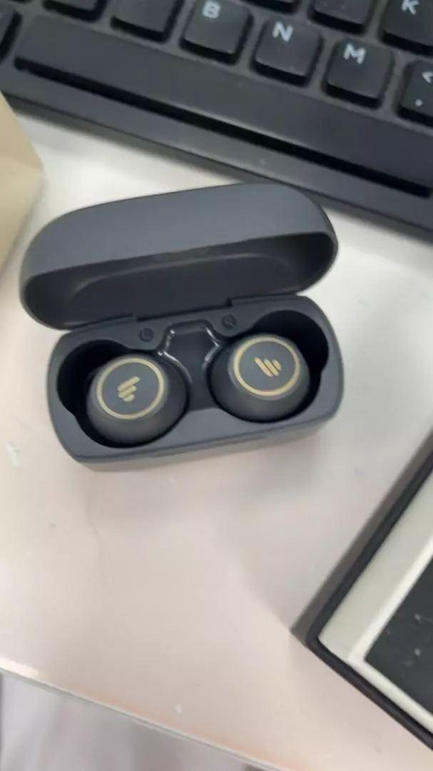 Tai Nghe Bluetooth True Wireless Edifier TWS1 Pro - Thiết Kế Nhỏ Gọn, Âm Thanh Chất Lượng, Pin Lên Đến 30 Giờ, Chống Nước IP65