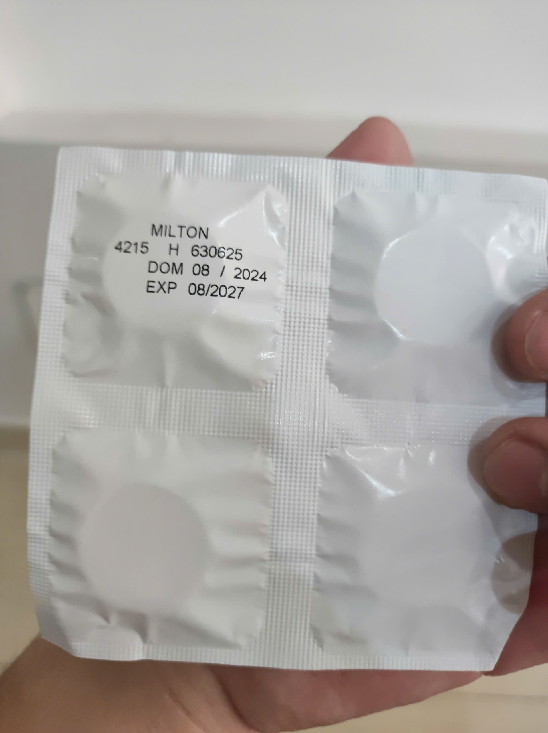 Viên Khử Trùng Milton 28 Viên - Giải Pháp Diệt Khuẩn Hiệu Quả Cho Bình Sữa và Đồ Chơi Trẻ Em, Bảo Vệ Sức Khỏe Bé Yêu