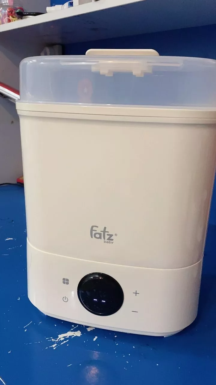 Máy Tiệt Trùng Sấy Khô Fatzbaby Sumo 4 Plus FB4922BK - Dung Tích Lớn 6 Bình Sữa, Chức Năng Bảo Quản Vô Trùng 8 Giờ