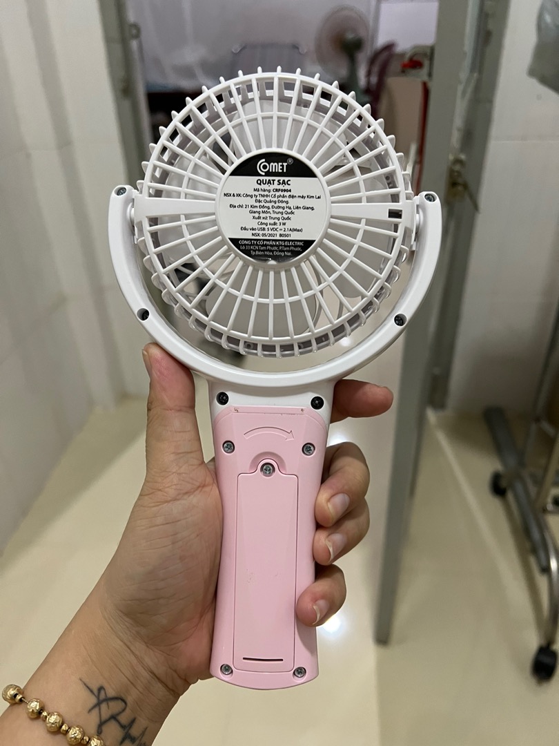 Quạt Sạc Tích Điện Mini Comet CRF0904 3W - Quạt Cầm Tay 3 Chế Độ Gió, Phù Hợp Mọi Không Gian, Lựa Chọn Hoàn Hảo Mùa Hè