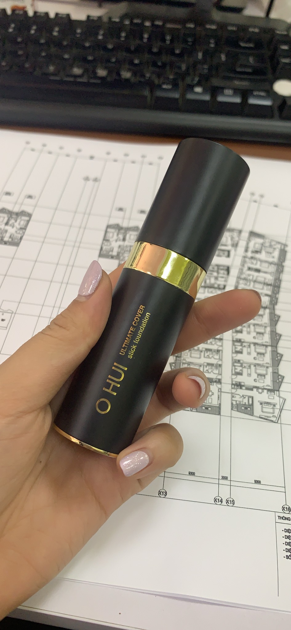 Kem Nền Dạng Thỏi Ohui Ultimate Cover Stick Foundation - Trang Điểm Dễ Dàng, Che Phủ Tối Ưu, SPF50+ Bảo Vệ Da, Hai Tone Màu Để Lựa Chọn