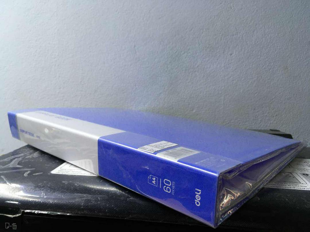 File lá A4 Deli 60/80/100 lá E5260/E5280/E5200 - Bìa đựng tài liệu tiện dụng cho văn phòng và học sinh, chất liệu chống bào mòn, bảo quản hồ sơ hiệu quả.
