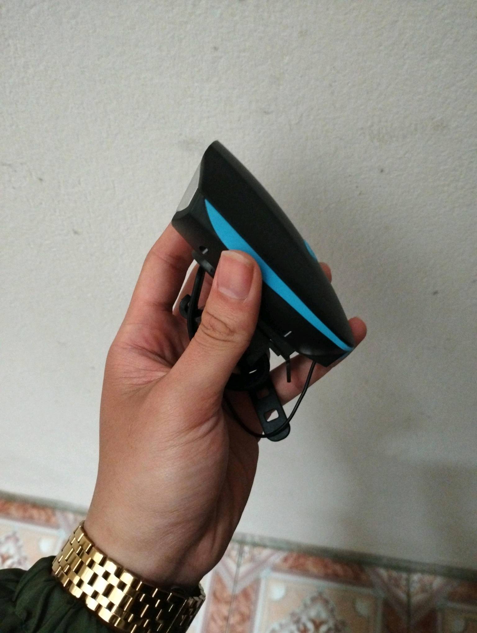 Đèn Pha Xe Đạp 7588 Pin Sạc Có Còi 5 Chế Độ Âm Thanh - Đèn LED Chống Nước, Công Suất Cao, An Toàn Khi Đi Đêm