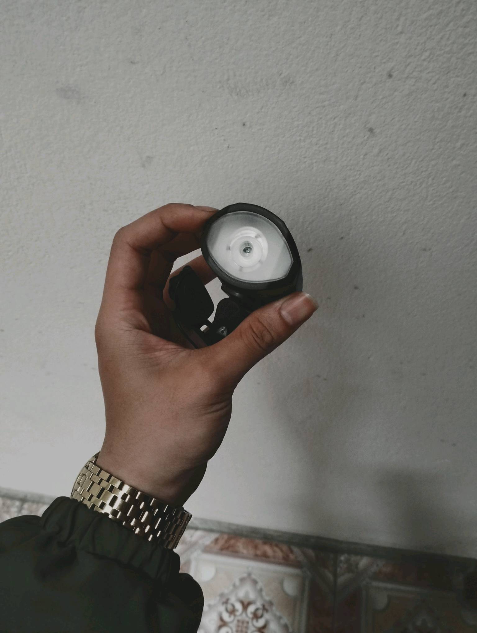 Đèn Pha Xe Đạp 7588 Pin Sạc Có Còi 5 Chế Độ Âm Thanh - Đèn LED Chống Nước, Công Suất Cao, An Toàn Khi Đi Đêm