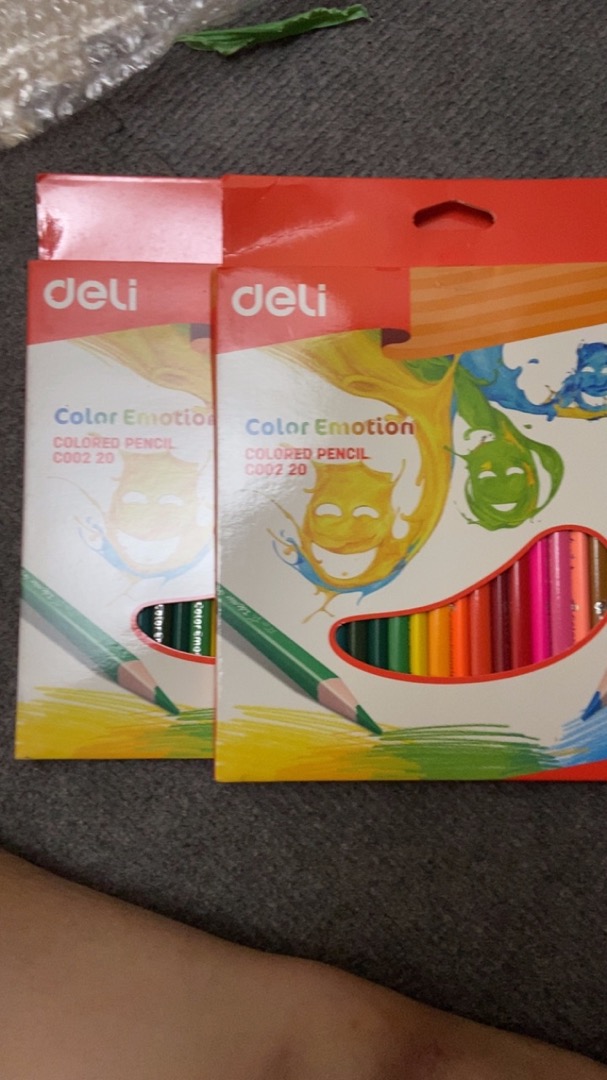 Bút Chì Màu Học Sinh 3 Cạnh Deli - 12/18/24/36 Màu Sắc Tươi Sáng, Dễ Cầm Nắm, Hỗ Trợ Sáng Tạo Cho Trẻ Em