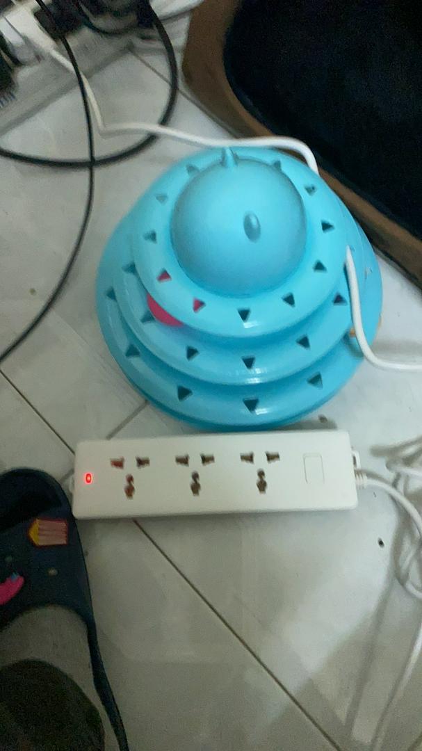 Ổ cắm điện 3m Deli E18338 - Ổ cắm đa năng chống cháy, chất lượng cao, tiện lợi cho gia đình và văn phòng