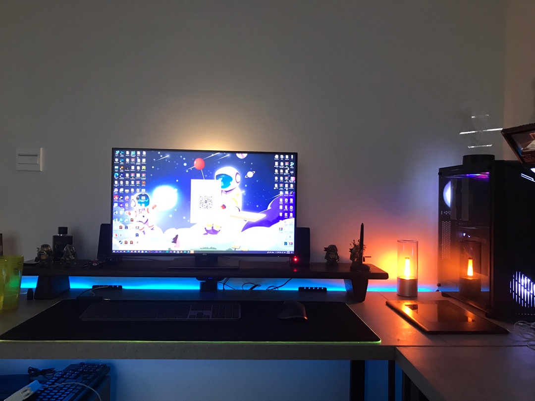 Đèn Nến Điện Tử Thông Minh Xiaomi Yeelight Candela - Thiết Kế Hiện Đại, Pin 2100mAh, Chiếu Sáng 6 Giờ - Trang Trí Không Gian Sống Thú Vị