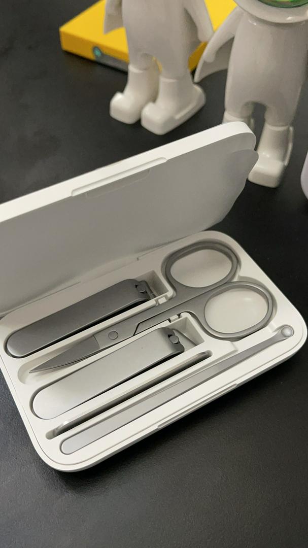 Bộ Dụng Cụ Chăm Sóc Móng Tay 5 Món Xiaomi - Kìm Bấm, Kéo Cắt, Dũa, Cây Lấy Rác Tai - Thiết Kế Nhỏ Gọn, Sang Trọng