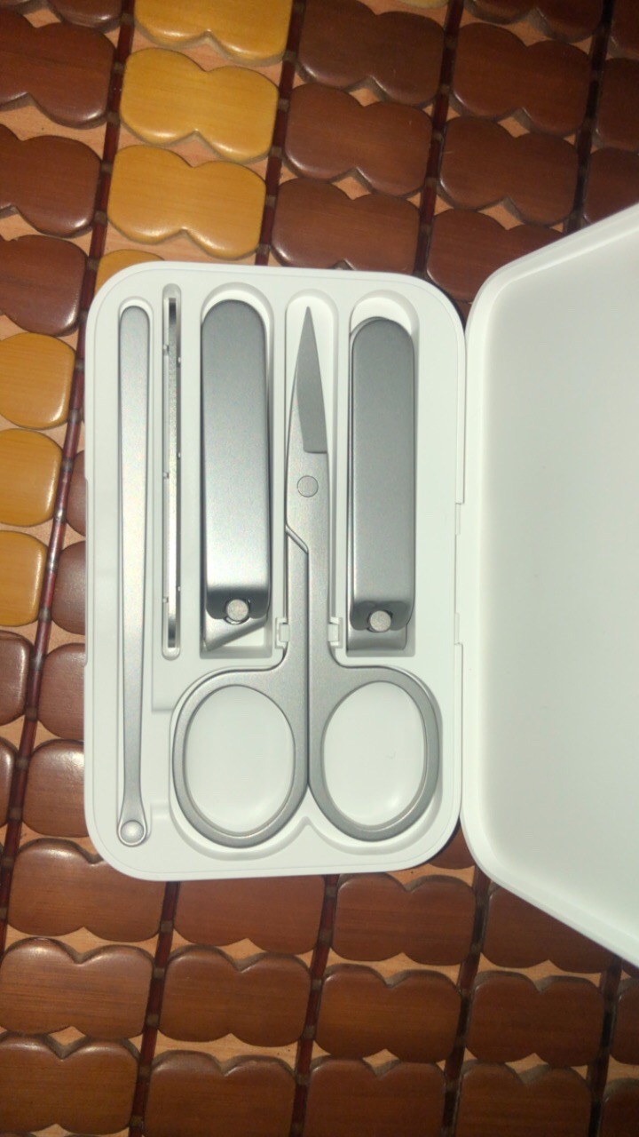 Bộ Dụng Cụ Chăm Sóc Móng Tay 5 Món Xiaomi - Kìm Bấm, Kéo Cắt, Dũa, Cây Lấy Rác Tai - Thiết Kế Nhỏ Gọn, Sang Trọng