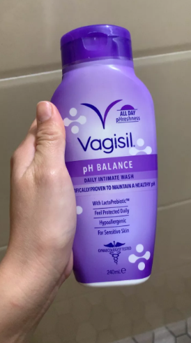 Dung dịch vệ sinh phụ nữ Vagisil Mỹ 354ml - Làm sạch dịu nhẹ, khử mùi, an toàn cho sức khỏe phụ nữ, hỗ trợ cân bằng pH