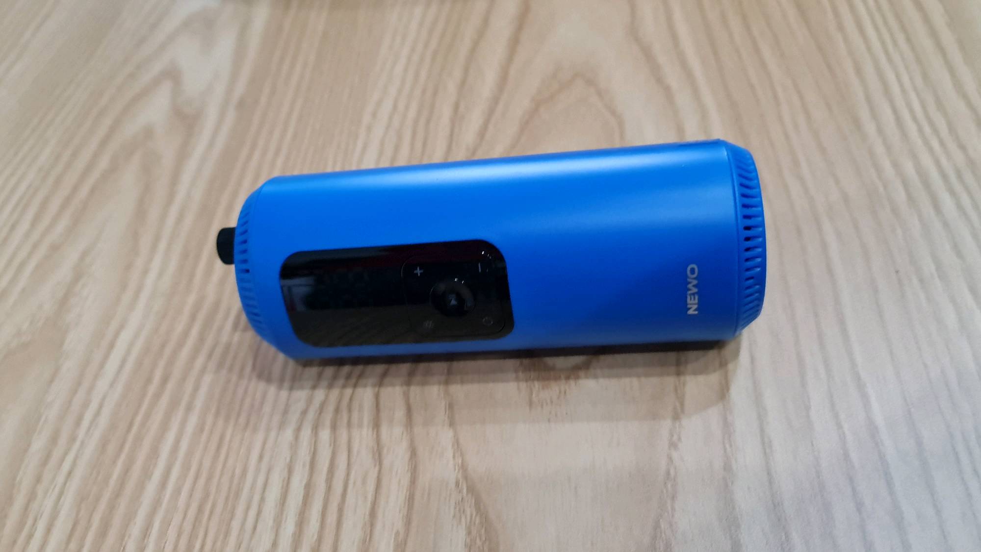 Bơm Cầm Tay Mini Xiaomi Newo G01 USB-C - Bơm Hơi Nhanh 150 PSI Cho Ô Tô, Xe Máy, Xe Đạp - Thiết Kế Nhỏ Gọn, Tiện Dụng