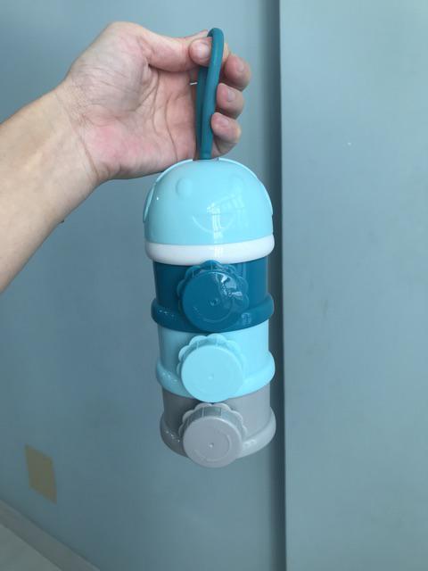 Hộp Chia Sữa 3 Ngăn Doux Bebe - Giải Pháp Tiện Lợi Cho Mẹ Và Bé, Chất Liệu Nhựa PP An Toàn Cho Sức Khỏe, Dễ Dàng Sử Dụng