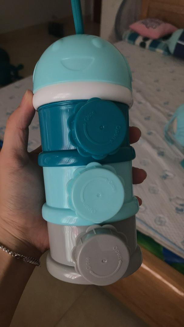 Hộp Chia Sữa 3 Ngăn Doux Bebe - Giải Pháp Tiện Lợi Cho Mẹ Và Bé, Chất Liệu Nhựa PP An Toàn Cho Sức Khỏe, Dễ Dàng Sử Dụng