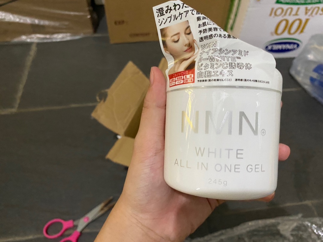 [Hàng nhập khẩu] Gel Dưỡng White All In One - Hỗ Trợ Trẻ Hóa Da, Cấp Ẩm, Chống Nếp Nhăn, Phục Hồi Độ Đàn Hồi Da 245g