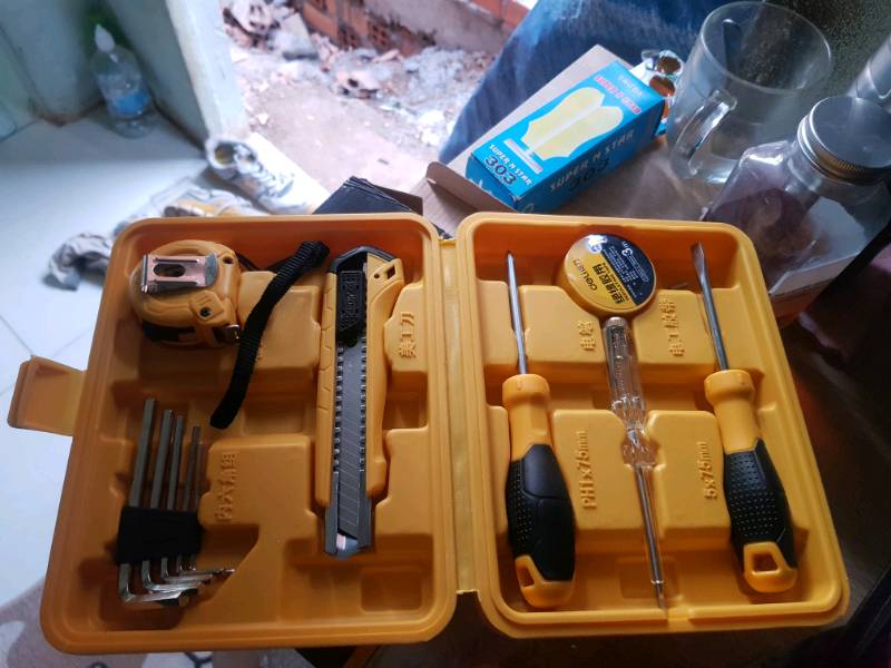 Bộ Dụng Cụ Sửa Đồ Gia Dụng 11 Chi Tiết Deli EDL1011J - Tiện Lợi, Nhỏ Gọn, Đa Năng Cho Mọi Công Việc Nhà Ở