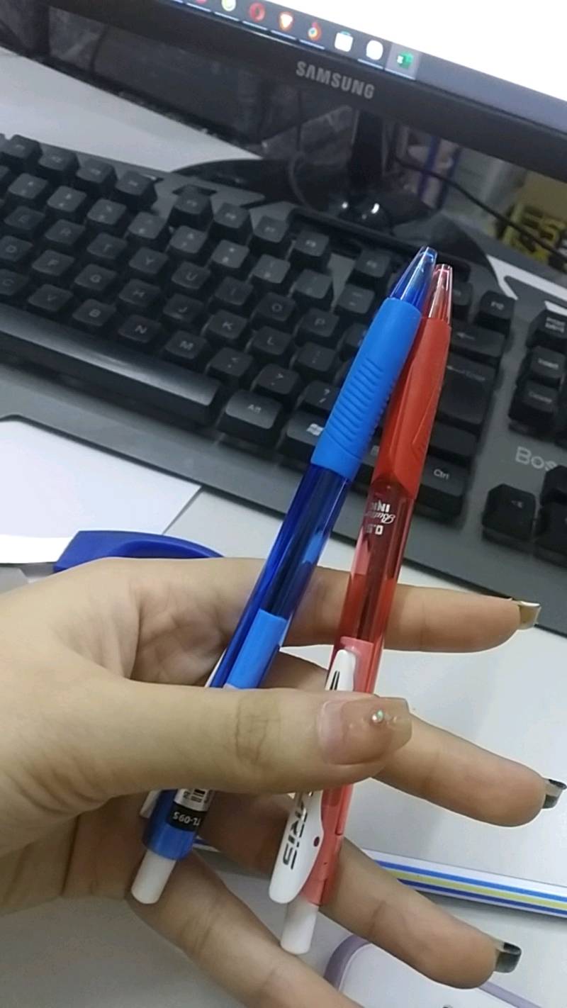 Hộp 20 bút bi Thiên Long TL-095 - Bút bi cao cấp thiết kế thông minh, viết mượt, đầu bi 0.5mm, đầy đủ màu sắc, quà tặng lý tưởng