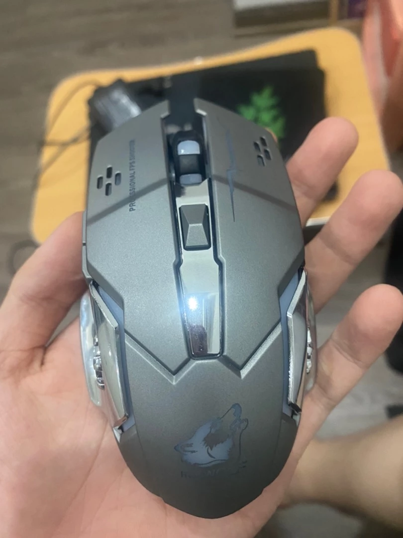 Chuột Không Dây Freewolf X8 Pro 2.4GHz - LED RGB 7 Màu, Cảm Biến Quang Học Hero, Kết Nối 10m, Pin Sạc, Phù Hợp Với Game Thủ