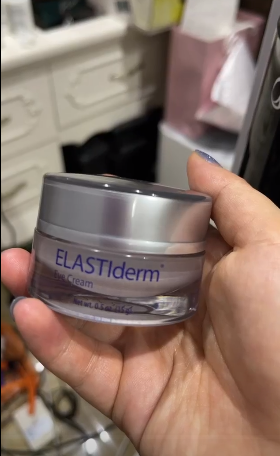 Kem Dưỡng Mắt Obagi ELASTIderm Eye Treatment - Chăm Sóc Da Vùng Mắt Thâm Nhăn Hiệu Quả, 15g