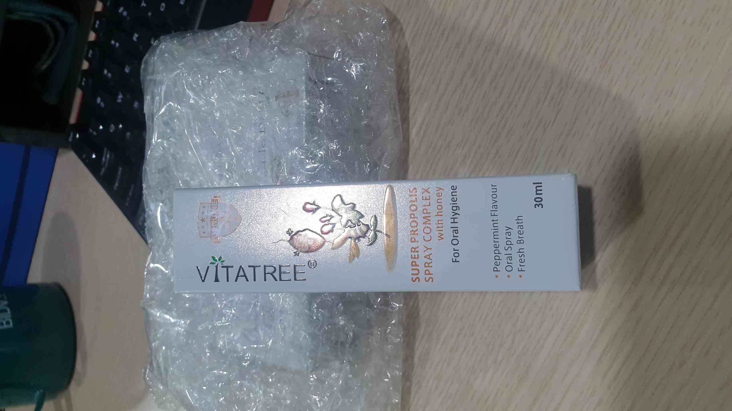 Chai Xịt Keo Ong Vitatree 25ml Hỗ Trợ Giảm Ho Cho Trẻ Từ 2 Tuổi - Chiết Xuất Từ Propolis & Mật Ong Úc Chính Hãng