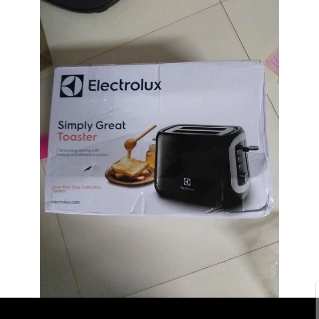 Máy Nướng Bánh Mì Electrolux ETS3505 - Thiết Bị Gia Dụng Hiện Đại, Nướng Bánh Nhanh Chóng, Giòn Thơm, Tiện Lợi cho Bữa Sáng