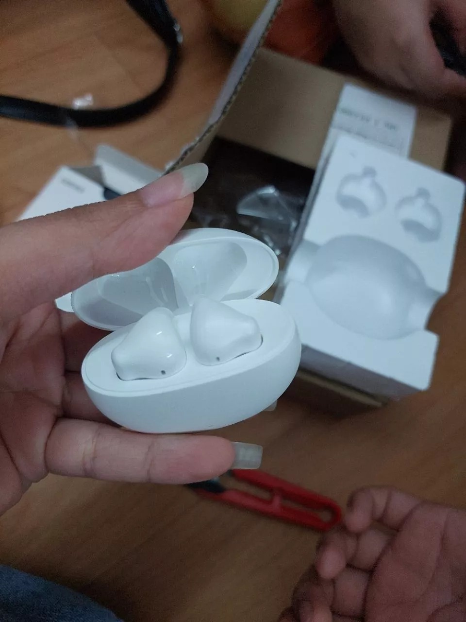 Tai nghe Bluetooth không dây Edifier X2 - Thiết kế nhỏ gọn, âm thanh vượt trội, thời gian sử dụng 28 giờ, kháng nước IP54