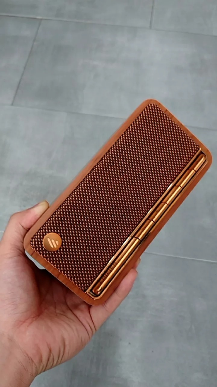 Loa Bluetooth Edifier MP230 - Loa Di Động 20W Thiết Kế Nhỏ Gọn, Kết Nối Bluetooth 5.0 và AUX, Âm Thanh Sống Động, Thời Gian Phát Nhạc 10 Giờ