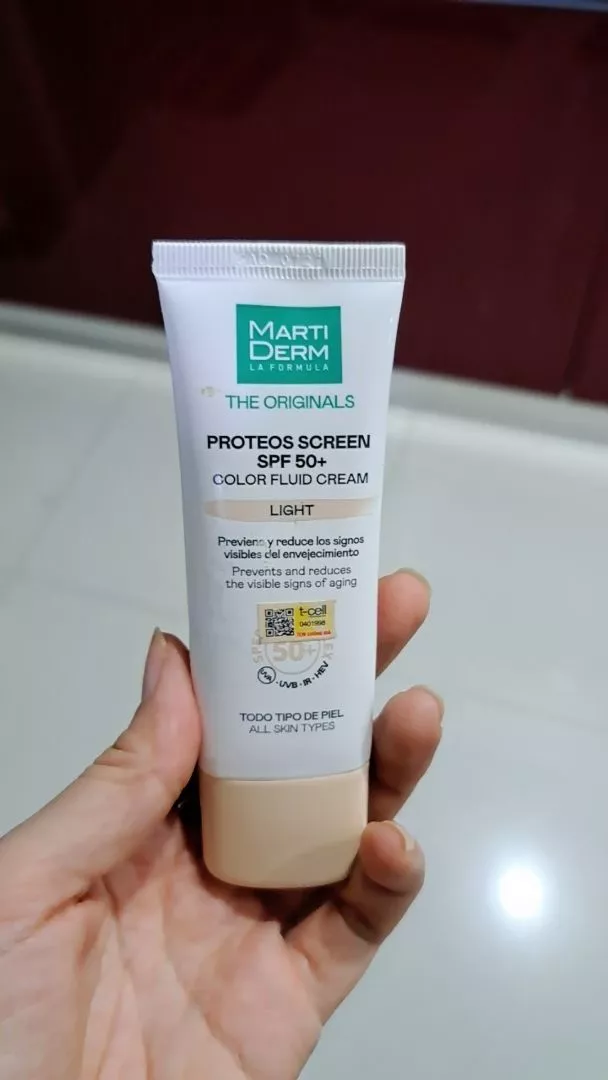 Kem Chống Nắng Nâng Tông MartiDerm Proteos Screen SPF50+ - Kem Lỏng Mịn Mang Lại Làn Da Rạng Rỡ, Bảo Vệ Da Toàn Diện