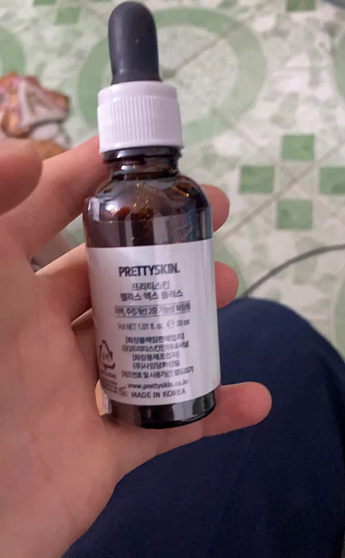Tinh Chất Dưỡng Trắng Mờ Thâm Nám Pretty Skin Melas X Plus+ - Chuyên Sâu Với 20% Vitamin C, Arbutin & HA, Dưỡng Da Sáng Mịn, Giúp Da Khỏe Mạnh