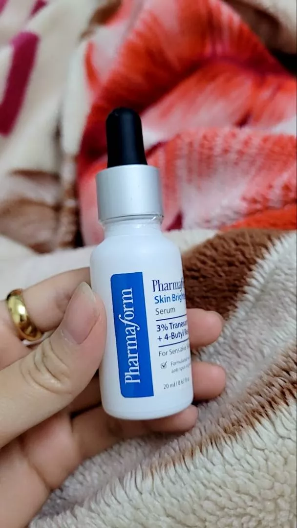 Serum Pharmaform Skin Brightener 20ml - Hỗ trợ mờ nám, dưỡng sáng da, giảm thâm mụn và mẩn đỏ, phù hợp mọi loại da.