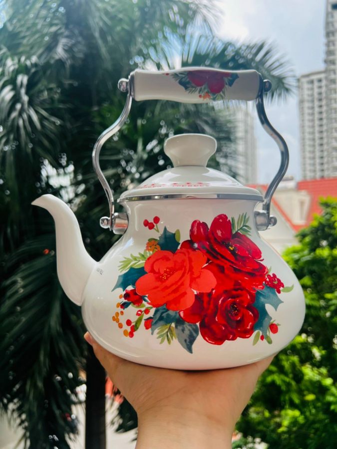 Ấm Đun Bếp Từ The Pioneer Woman 1,8L - Men Tráng Hoa Dễ Thương, Dung Tích Lớn, Nóng Nhanh, Phù Hợp Với Mọi Nhà Bếp