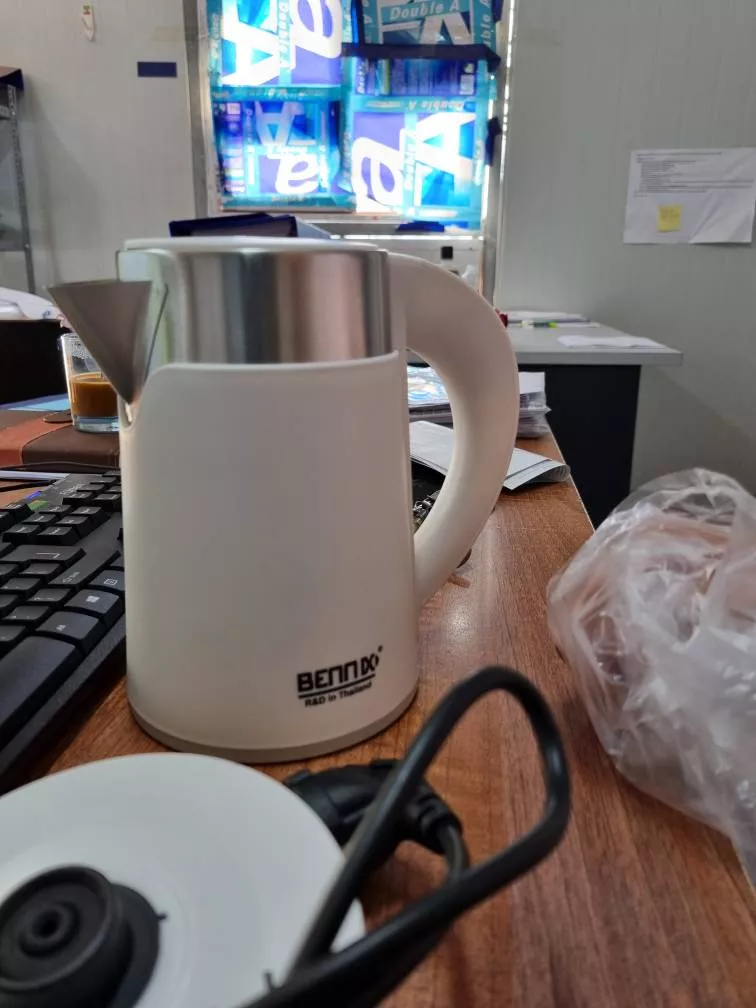 Ấm siêu tốc mini 2 lớp Bennix BN-008EK 0.8L - Thiết kế sang trọng, đun nước nhanh chóng, an toàn cho gia đình nhỏ và văn phòng