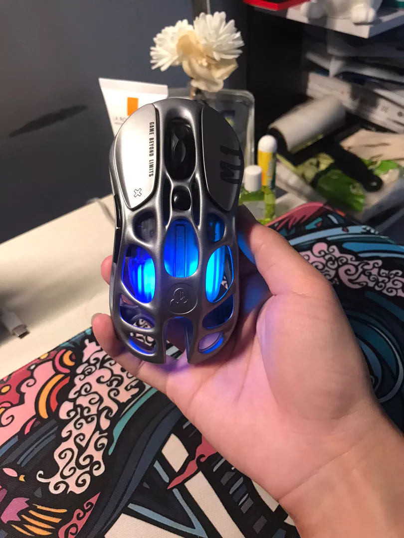 Chuột Gaming Không Dây Gravastar Mercury M1 Pro - LED RGB, Thiết Kế Công Thái Học, Độ Chính Xác Cao, Tương Thích Bluetooth, Phiên Bản Batte Worn Gray