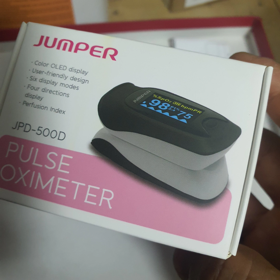 Máy Đo Nồng Độ Oxy Trong Máu SpO2 Cầm Tay Jumper SPO2 JPD-500D - Đo Nhịp Tim Chính Xác, Thiết Kế Gọn Nhẹ, Dễ Dàng Sử Dụng