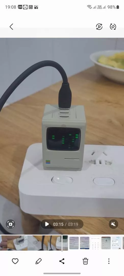 Củ Sạc Nhanh Chân Gập Shargeek Retro 67W Có LED - Thiết Kế Cổ Điển Hỗ Trợ PD và QC, Tích Hợp Chế Độ Bảo Vệ Thông Minh