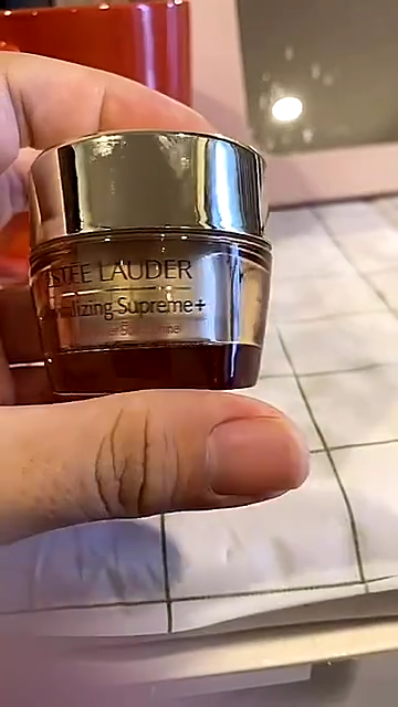 Kem Dưỡng Ẩm Estee Lauder Revitalizing Supreme+ Youth Power Creme 15ML - Tái Tạo Da, Giúp Da Săn Chắc và Rạng Rỡ