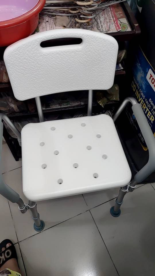Ghế Tắm Khung Nhôm Lucass SC-98TL Có Tựa Lưng & Tay Vịn - Ghế Ngồi Tắm Cho Người Già, Chất Liệu ABS Cao Cấp, An Toàn Chống Trơn Trượt