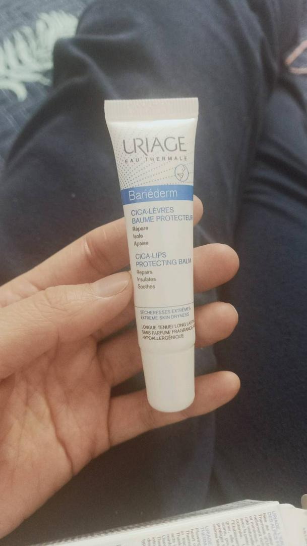 Son Dưỡng Môi Uriage Stick Lèvres Hydratant - Bảo Vệ Độ Ẩm, Ngăn Ngừa Bong Tróc, Xóa Mờ Rãnh Nhăn - Chăm Sóc Môi Mịn Màng