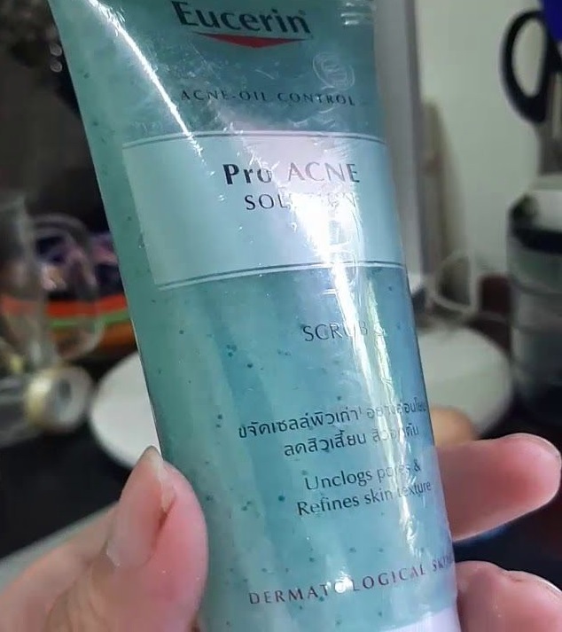 Gel Tẩy Tế Bào Chết Da Mụn Eucerin Pro Acne Scrub 100ml - Chăm Sóc Da Mụn Hiệu Quả, Ngăn Ngừa Mụn Đầu Đen, Làm Sạch Sâu Lỗ Chân Lông