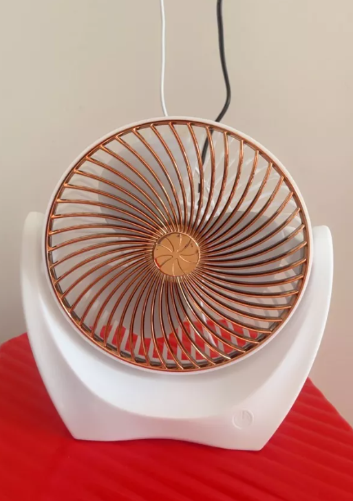 Quạt Mini Để Bàn CTFAST V01 - Tiếng Ồn Thấp, Sạc Điện, 3 Tốc Độ Gió, Thiết Kế Hiện Đại, Phù Hợp Trong Nhiều Không Gian