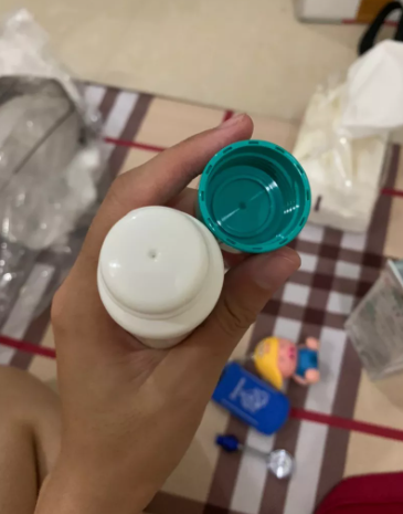 Lăn khử mùi Kobayashi Nhật Bản dạng gel 50g - Giúp se khít lỗ chân lông, làm mềm da và khử mùi lâu dài, lành tính cho mọi loại da.