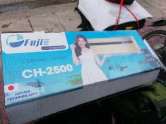 Máy Sưởi Điều Hòa Gốm Ceramic Fujie CH-2500 - Công Nghệ Nhanh Nóng, Tiết Kiệm Điện, Dễ Dàng Di ChuyểN