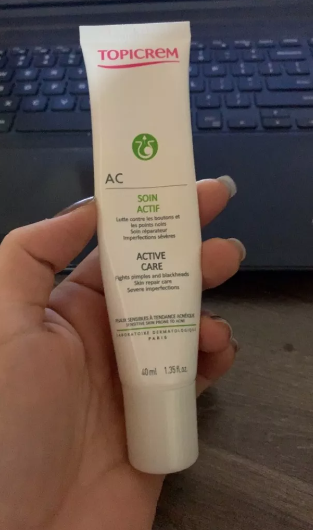 Kem dưỡng Topicrem AC Active Care giảm mụn, mờ thâm hiệu quả - Chăm sóc da dầu, nhạy cảm, 40ml, xuất xứ Pháp
