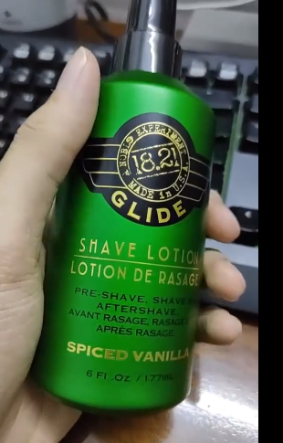 Gel cạo râu 18.21 Man Made Spiced Vanilla - Lotion cạo râu với hương Spiced Vanilla ngọt ngào, dễ sử dụng cho nam giới 177ml