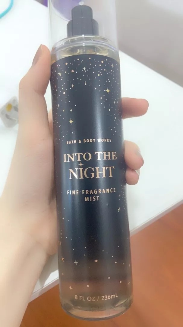 Xịt Thơm Toàn Thân Bath & Body Works Into The Night 236ml 102684