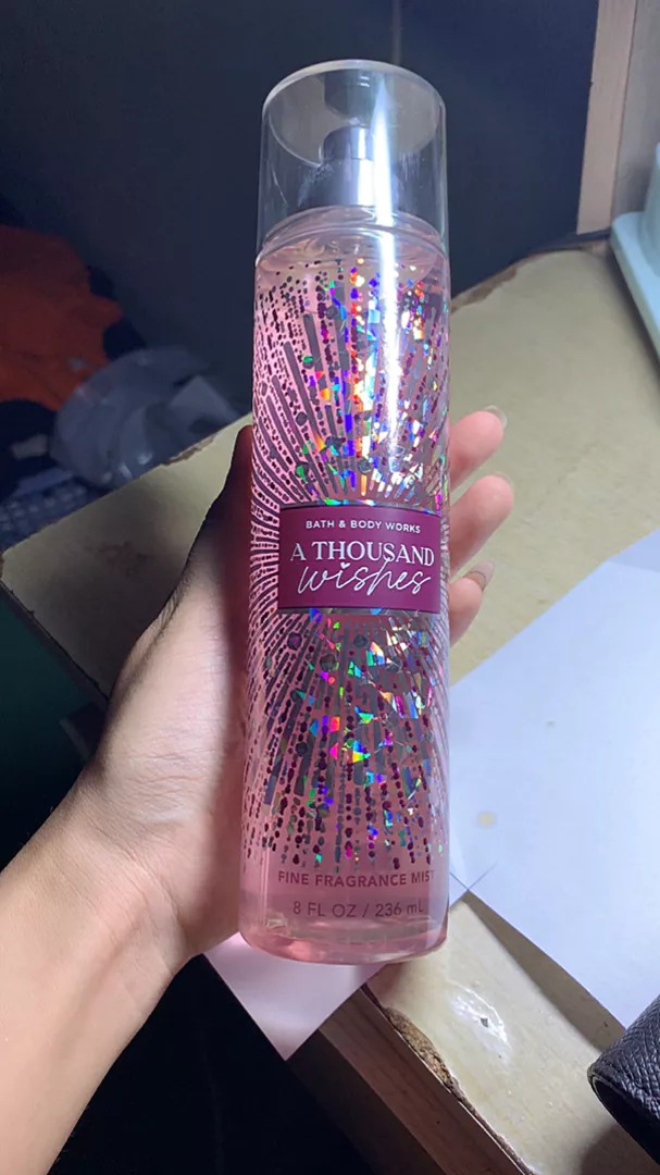 Xịt Thơm Bath & Body Works A Thousand Wishes 236ml - Hương Quế Nữ Tính Ngọt Ngào Từ Champagne và Hoa Mẫu Đơn
