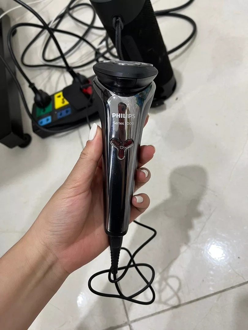 Máy Cạo Râu Philips S1213 3 Lưỡi Sạc Điện - Công Nghệ Cắt Tối Ưu, Chống Nước IPX7, Sạc Nhanh 1 Giờ