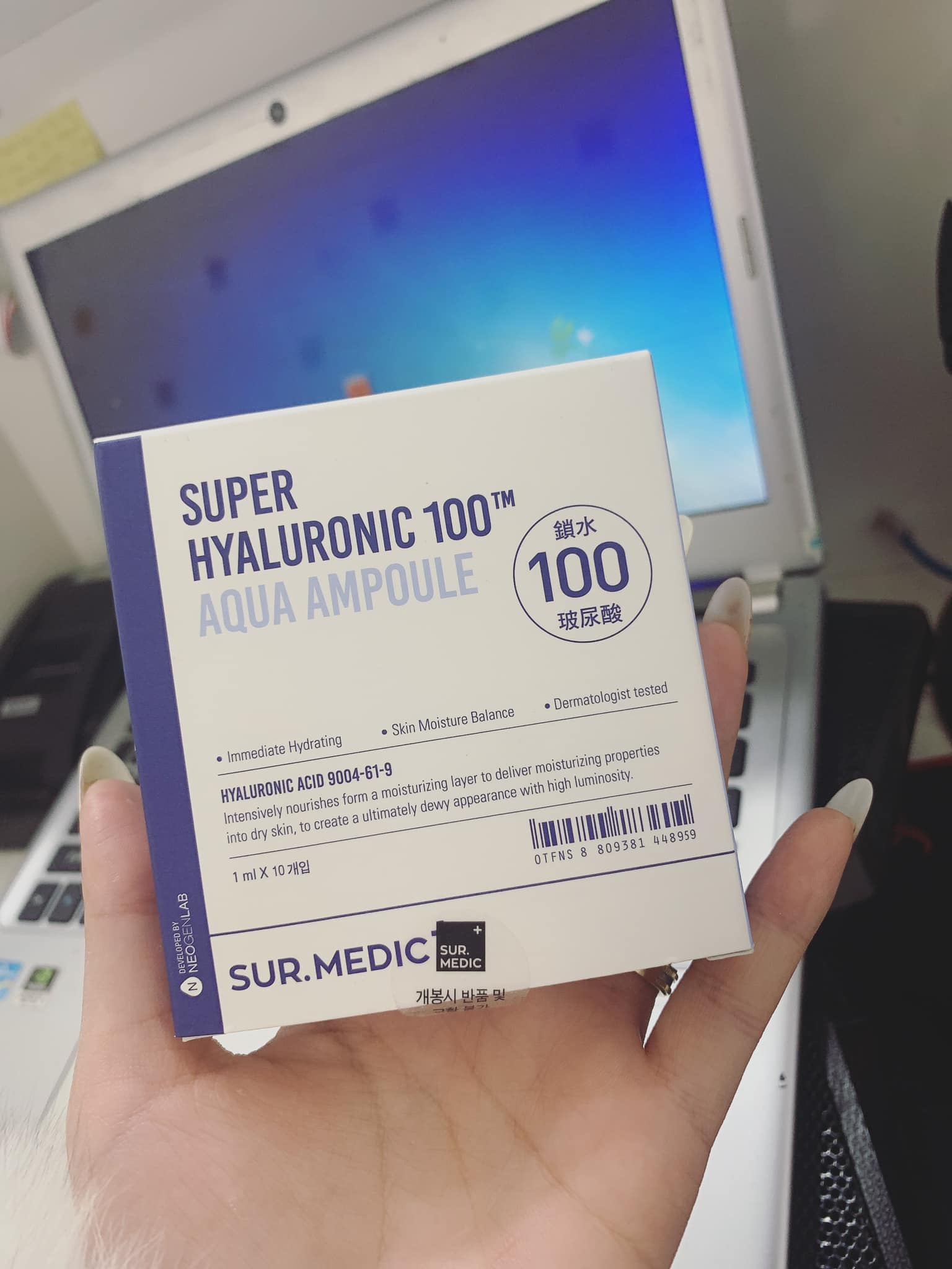Tinh chất hỗ trợ dưỡng ẩm Sur.Medic Super Hyaluronic 100TM Aqua Ampoule